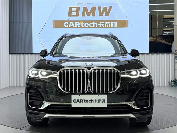 Фото 1 - BMW X7