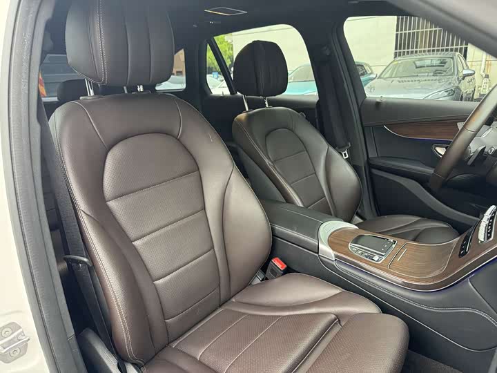 Zdjęcie 7 - Mercedes-Benz GLC-Class