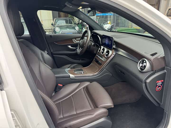 Zdjęcie 9 - Mercedes-Benz GLC-Class