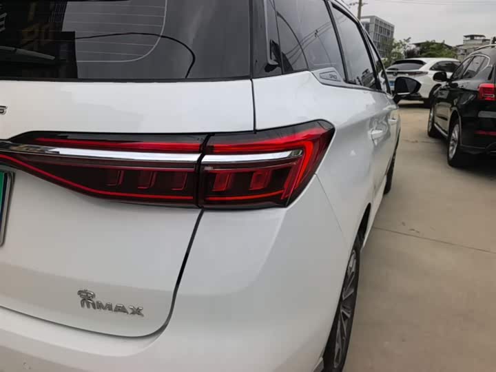BYD Song Max 2021 2021款 升级版 1.5T 自动豪华型 6座
