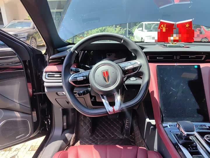 2025 Hongqi H5
