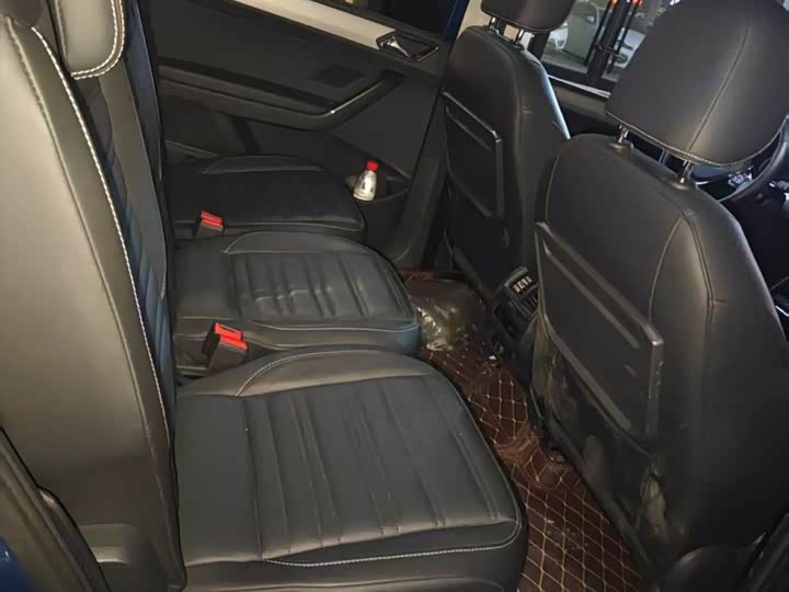 Volkswagen Touran L 2021 2021款 途安L 280TSI DSG拓界版 7座
