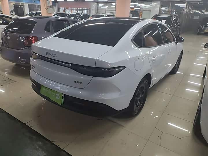 BYD Seal 05 DM-i Hybrid 2025 2025款 DM-i 智驾版 55KM豪华型