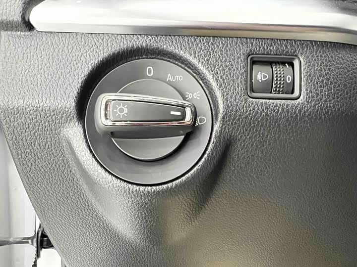 Skoda Kamiq 2023 2023款 改款 1.5L 自动舒享版