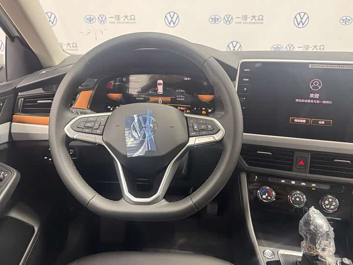 Volkswagen Bora 2025 2025款 200TSI DSG悦行导航版