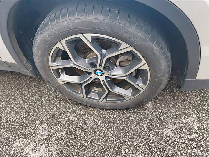 Фото 6 - BMW X1
