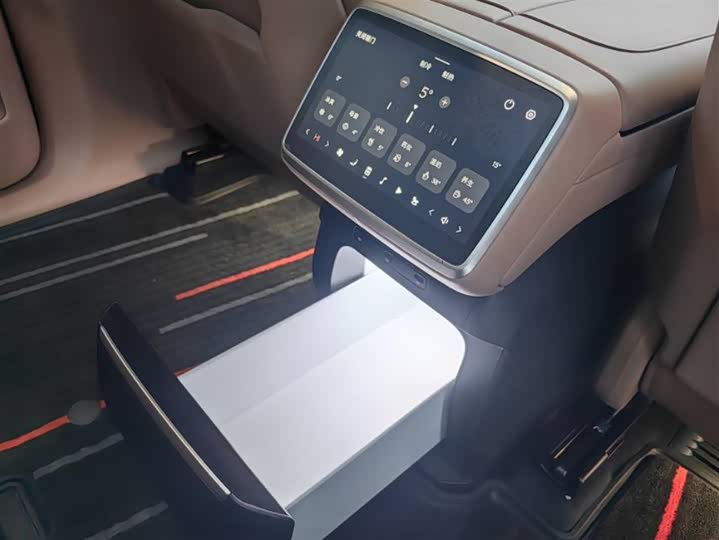 Nio Onvo L90 2025 2025款 Max 六座版