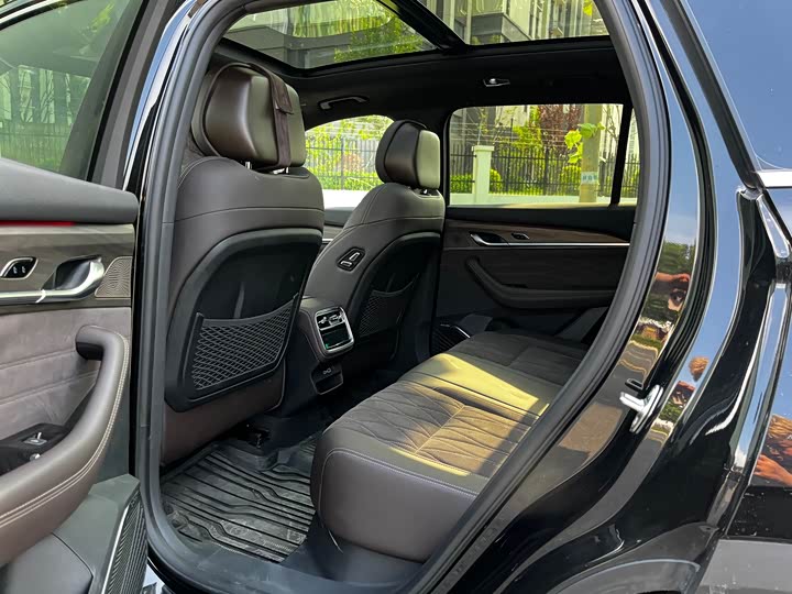 Geely Monjaro 2026 2026款 东方曜 2.0TD 自动揽星版