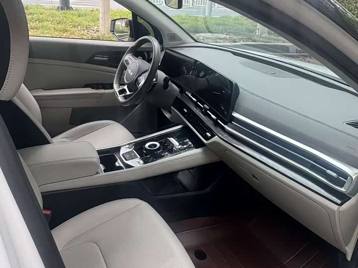 Kia Sportage 2023 2023款 1.5T 两驱尊贵版