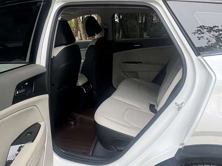 Kia Sportage 2023 2023款 1.5T 两驱尊贵版
