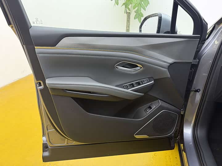 2026 BYD Song L DM-i Hybrid