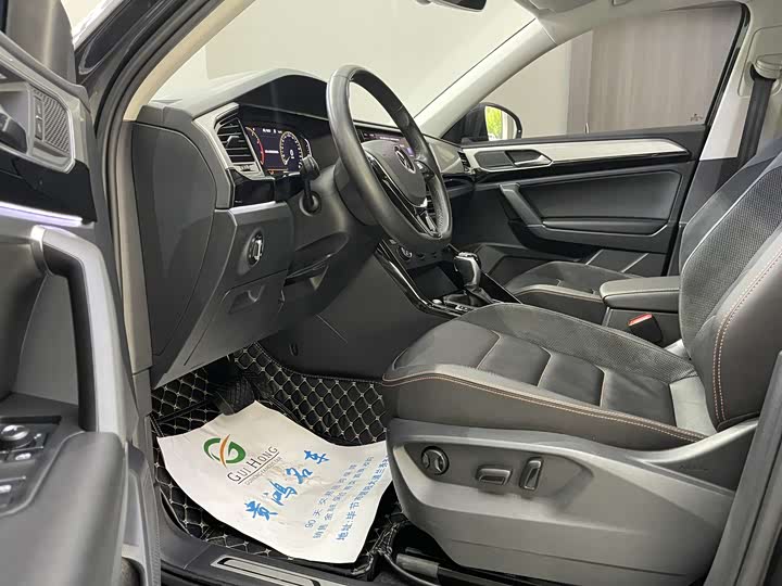 Фото 8 - Volkswagen Tayron