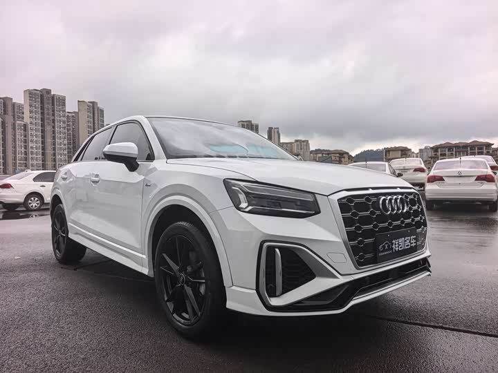 Zdjęcie 3 - Audi Q2L