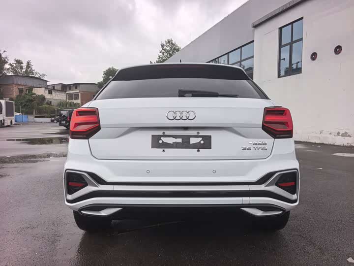 Zdjęcie 5 - Audi Q2L