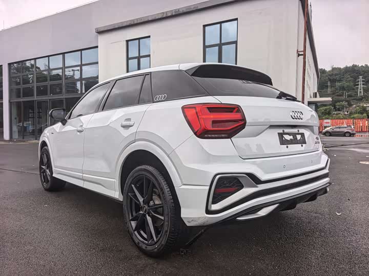 Zdjęcie 6 - Audi Q2L