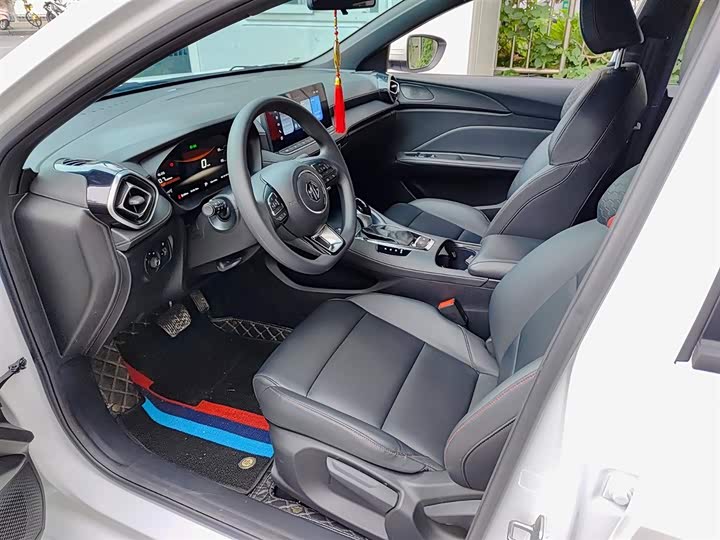 Фото 7 - MG Motor 5