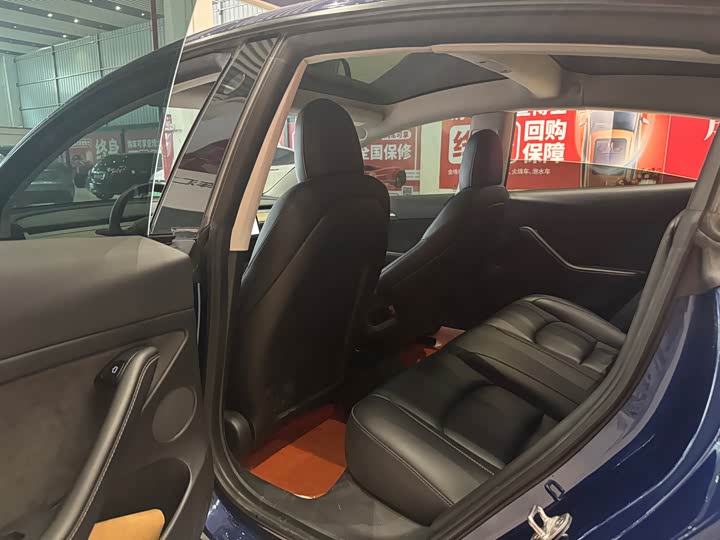 Фото 9 - Tesla Model 3