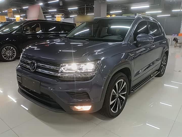 Photo 1 - Volkswagen Tharu
