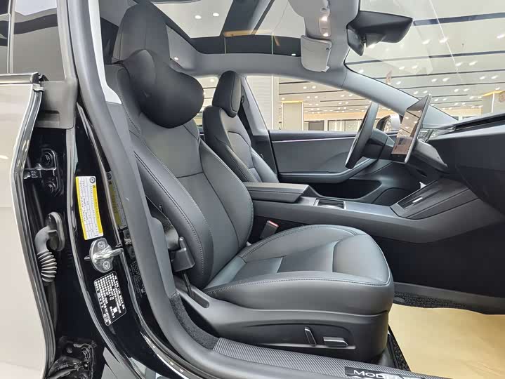 Zdjęcie 7 - Tesla Model 3