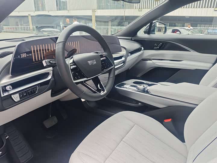 Cadillac Lyriq 2024 2024款 后驱标准续航豪华版