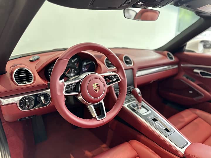 Zdjęcie 8 - Porsche 718