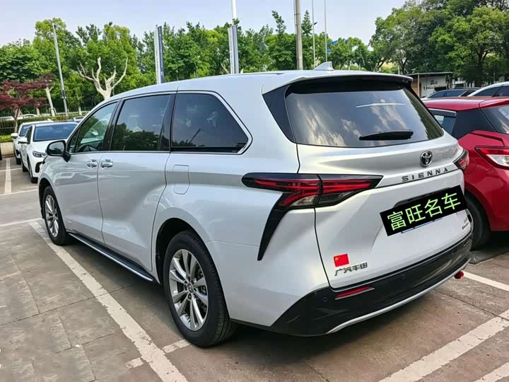 Toyota Sienna 2026 2026款 2.5L 双擎四驱臻享版