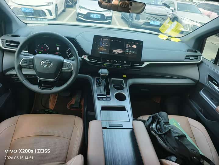 Toyota Sienna 2026 2026款 2.5L 双擎四驱臻享版