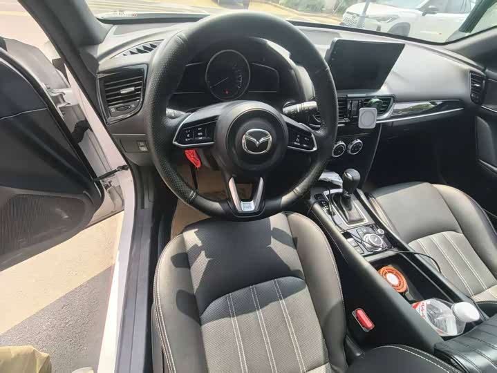 Mazda CX-4 2021 2021款 2.0L 自动两驱蓝天活力版