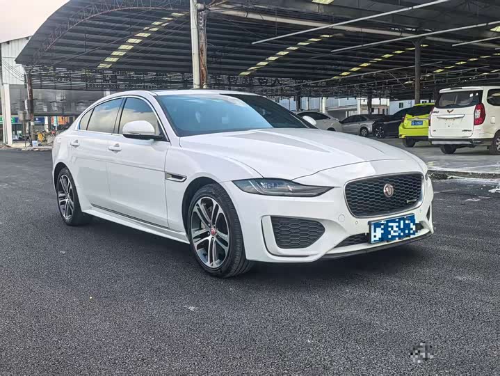 Zdjęcie 3 - Jaguar XE L