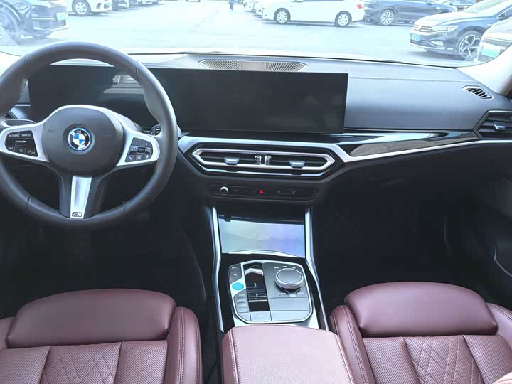 Фото 5 - BMW i3