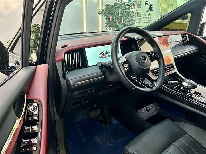Фото 5 - GAC Trumpchi M8