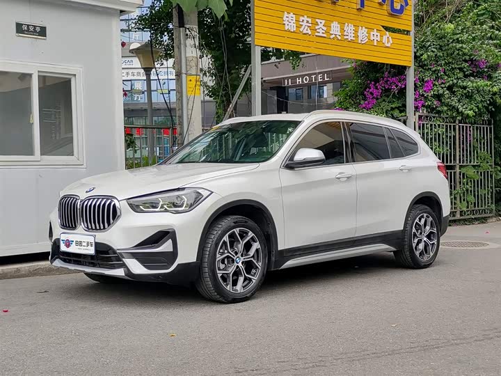Фото 1 - BMW X1