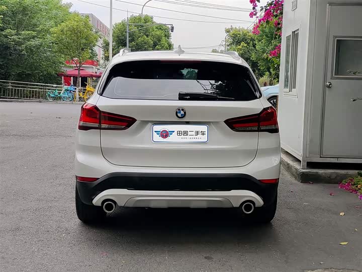 Фото 5 - BMW X1