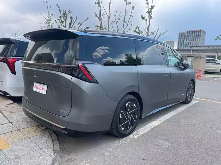 Buick GL8 Hybrid 2026 2026款 纯电奢享版