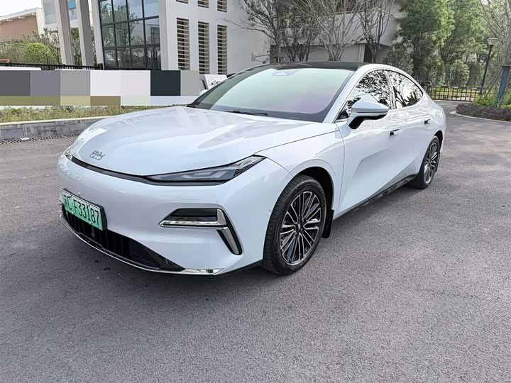 Geely Galaxy Starshine 8 EM-i 2025 2025款 130km EM-i 尊享版