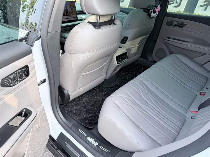 Geely Galaxy Starshine 8 EM-i 2025 2025款 130km EM-i 尊享版