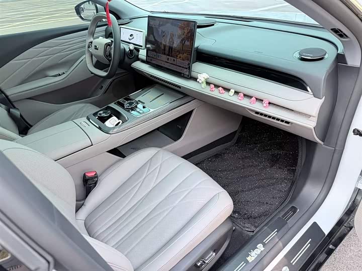Geely Galaxy Starshine 8 EM-i 2025 2025款 130km EM-i 尊享版