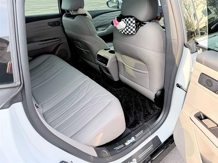 Geely Galaxy Starshine 8 EM-i 2025 2025款 130km EM-i 尊享版