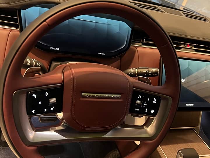 Land Rover Range Rover 2026 2026款 3.0 L6 400PS HSE长轴版