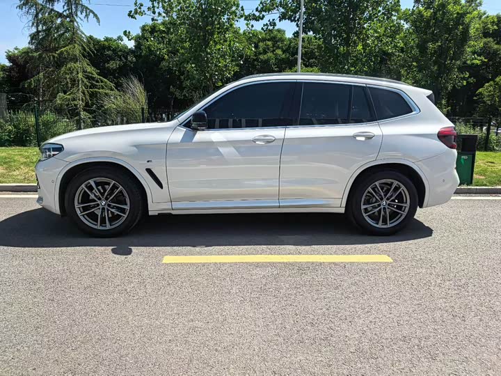 Фото 2 - BMW X3
