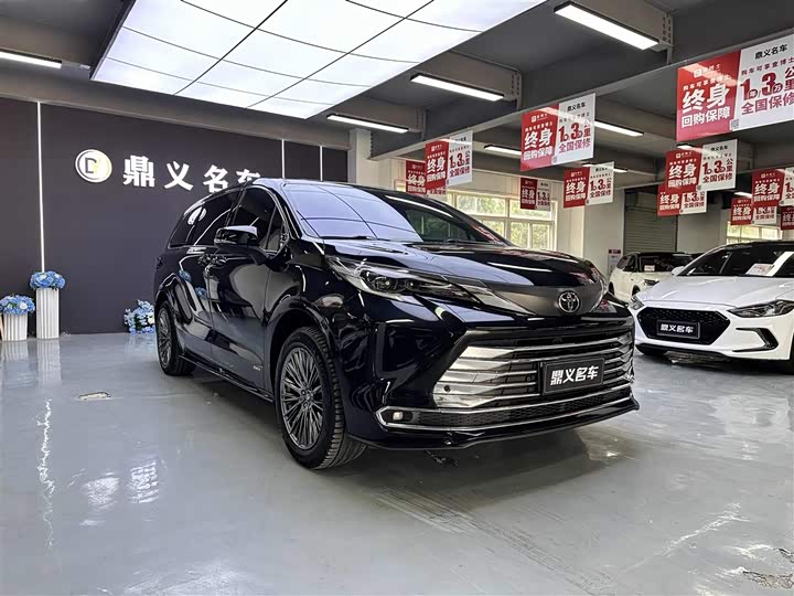 Toyota Sienna 2026 2026款 2.5L 双擎两驱舒适版
