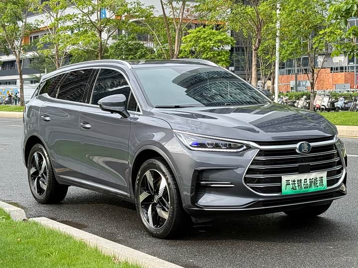 Фото 3 - BYD Tang Hybrid/EV