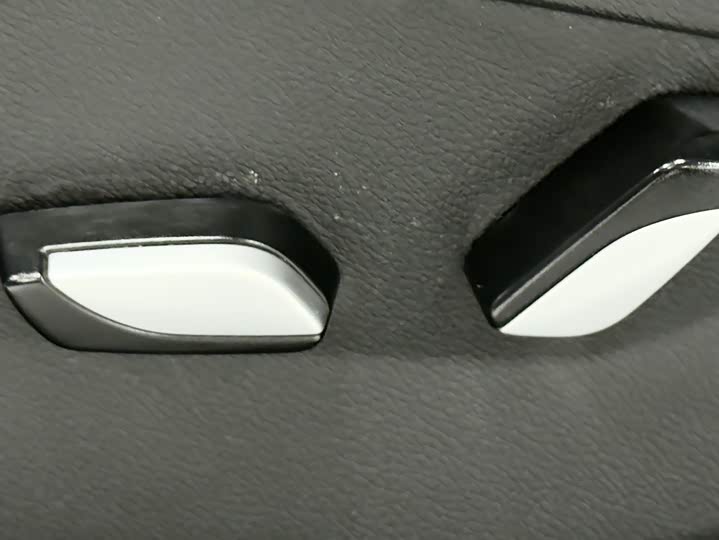 Geely Vision X6 2021 2021款 PRO 1.4T 自动尊贵型