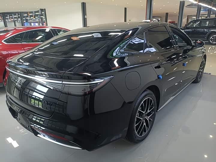 BYD Seal 07 DM-i Hybrid 2025 2025款 DM-i 1.5L 125km 豪华型