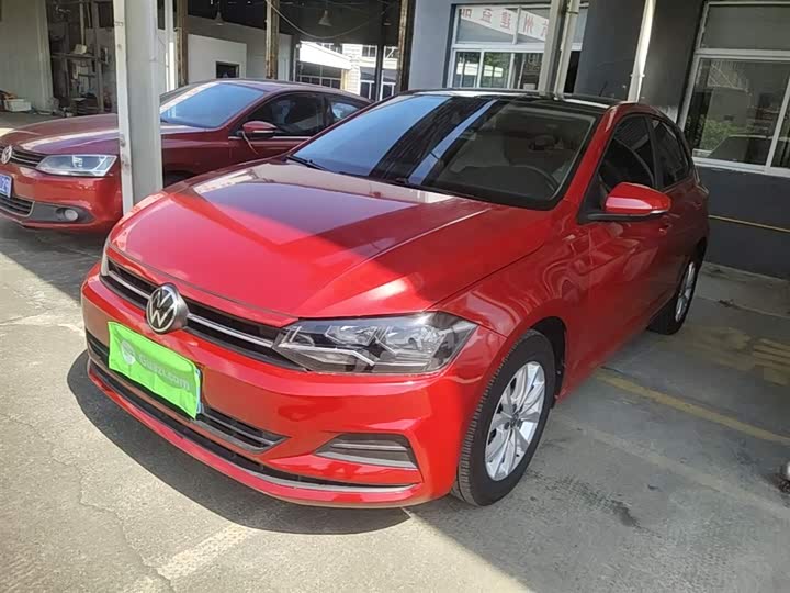 Фото 1 - Volkswagen Polo