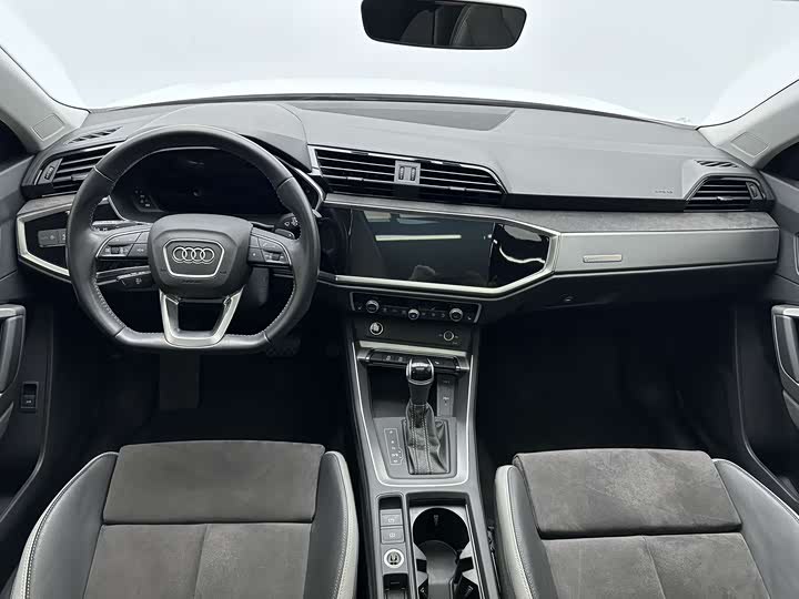 Zdjęcie 7 - Audi Q3