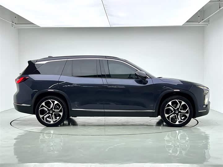 Фото 4 - Nio ES8