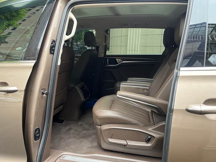 Фото 7 - Volkswagen Viloran