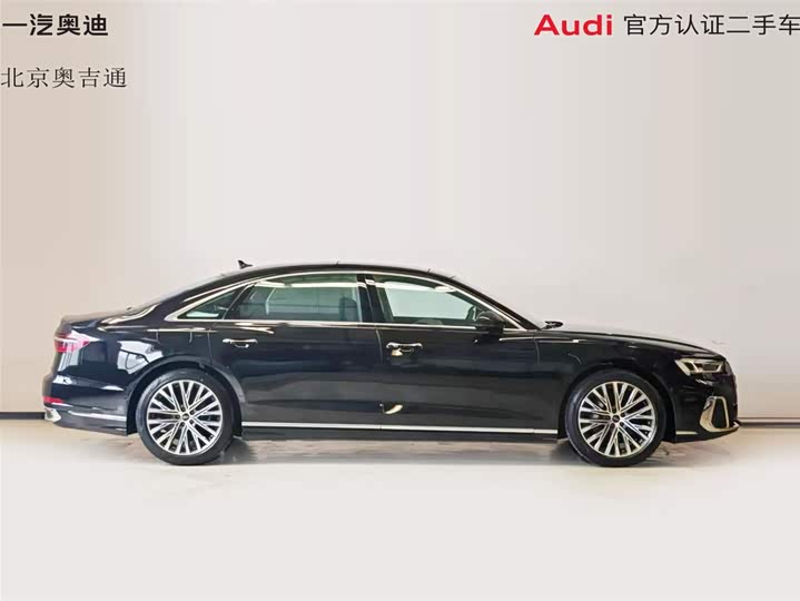 Audi A8 2025 2025款 A8L 50 TFSI quattro 臻选型