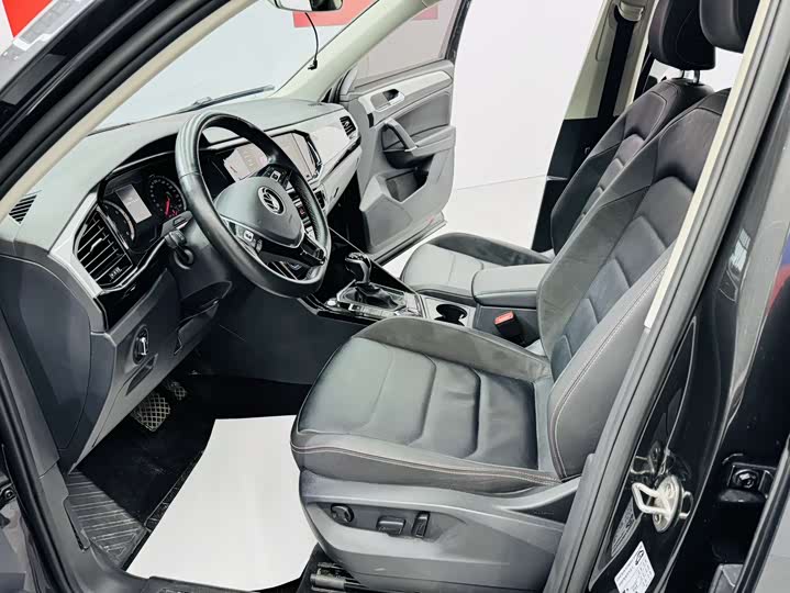 Фото 4 - Volkswagen Tayron